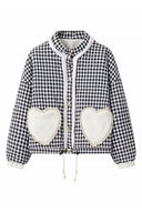 Veste à poche cœur rose à carreaux