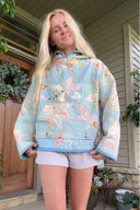 Sudadera acolchada con capucha y estampado de patchwork floral colorido