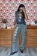 Jeans mit Leoparden-Print und Ösen