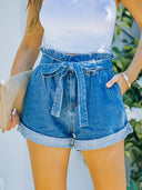 Jeansshorts mit elastischem Bund, Schleife und Slim-Fit