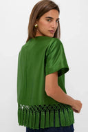 Top de cetim verde com franjas