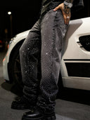 Schwarze Flared Jeans mit Kristallbesatz