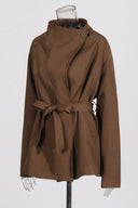 Veste à design asymétrique