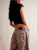 Jeans mit Leopardenmuster und geradem Bein