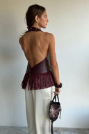 Top halter de cabedal cor de vinho com franjas