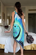 Vestito midi asimmetrico con stampa Stella e spalle scoperte