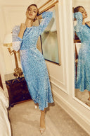 Midikleid mit langen Ärmeln und Pailletten
