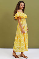 Dolly Broderet Blonde Off-shoulder A-linje Flare Midi Kjole