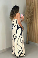 Abstraktes Wellen-Ein-Schulter-Maxikleid