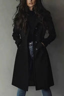 Lange trenchcoat met knoopsluiting aan de voorkant
