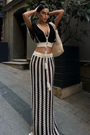 Conjunto de Malha Sibyl com Riscas e Recortes